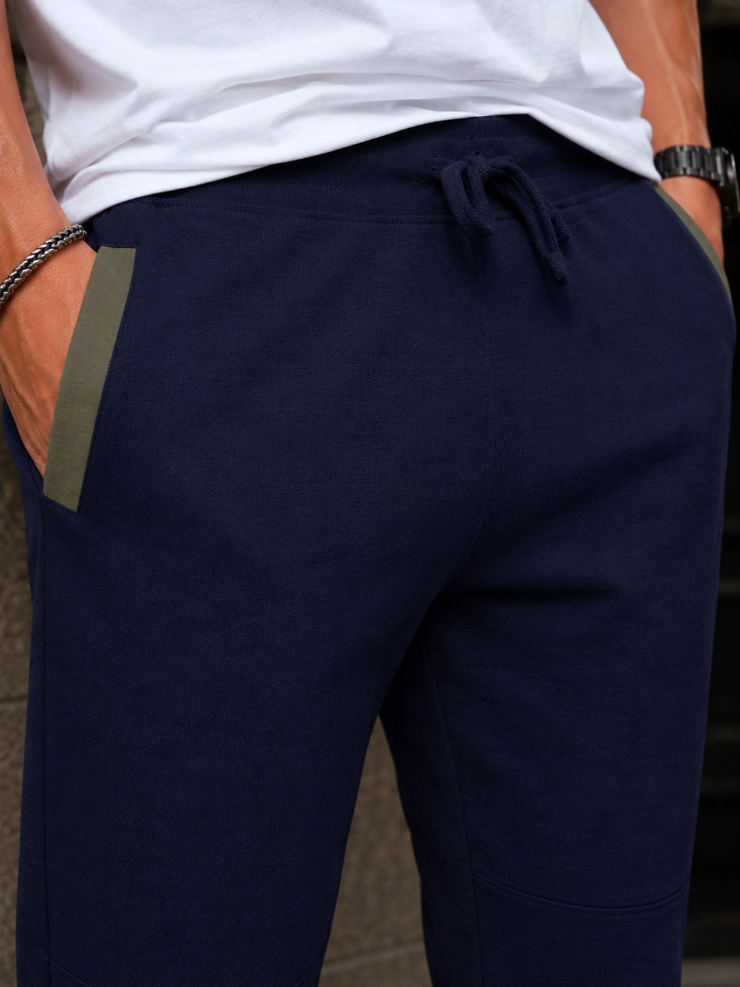 Men's Solid Navy Regular Fit Joggers