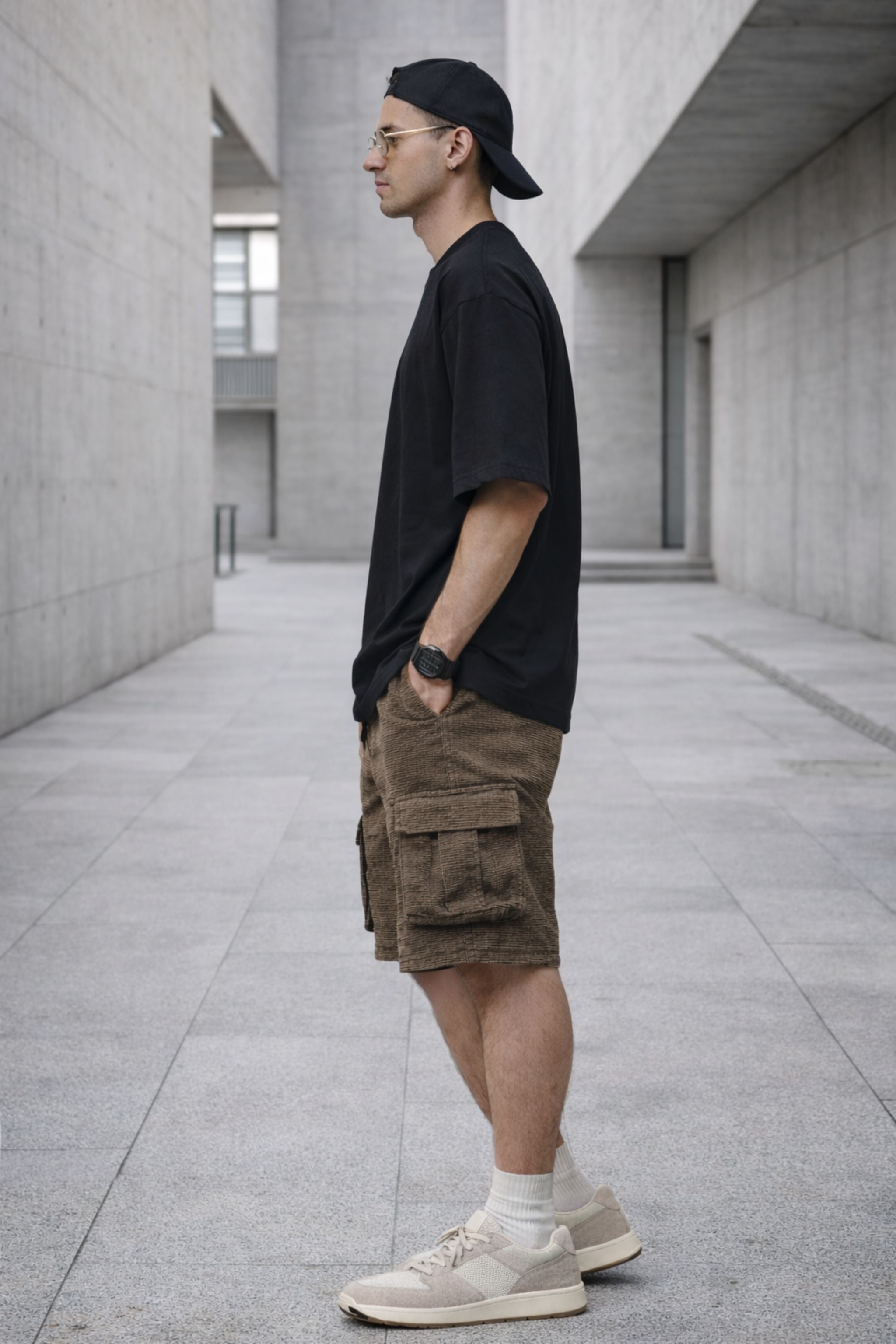 Men Black Oversized T-Shirt & Brown Cargo Shorts Co-Ord Set