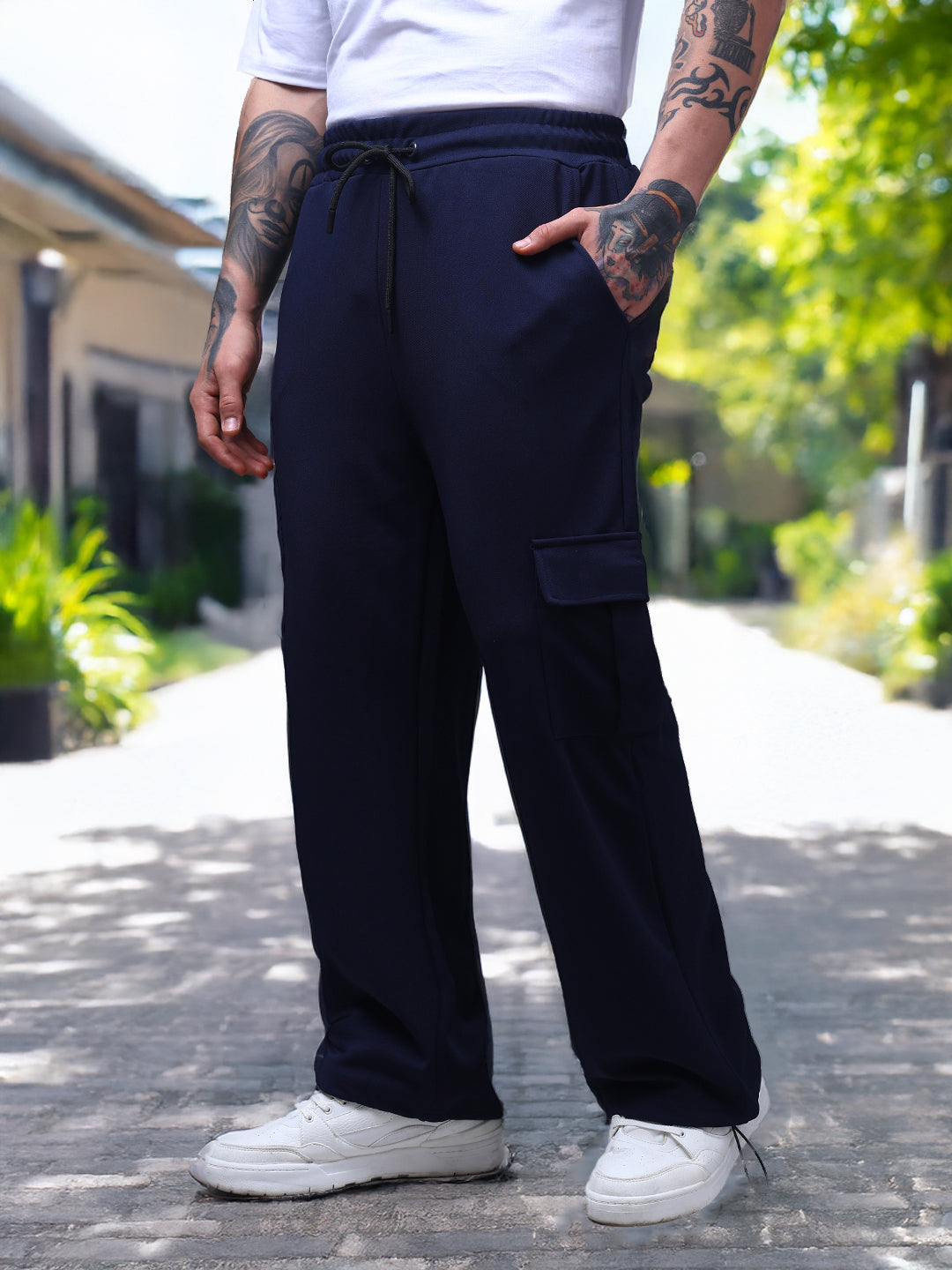 Men's Solid Navy Loose Fit Cargo Pants