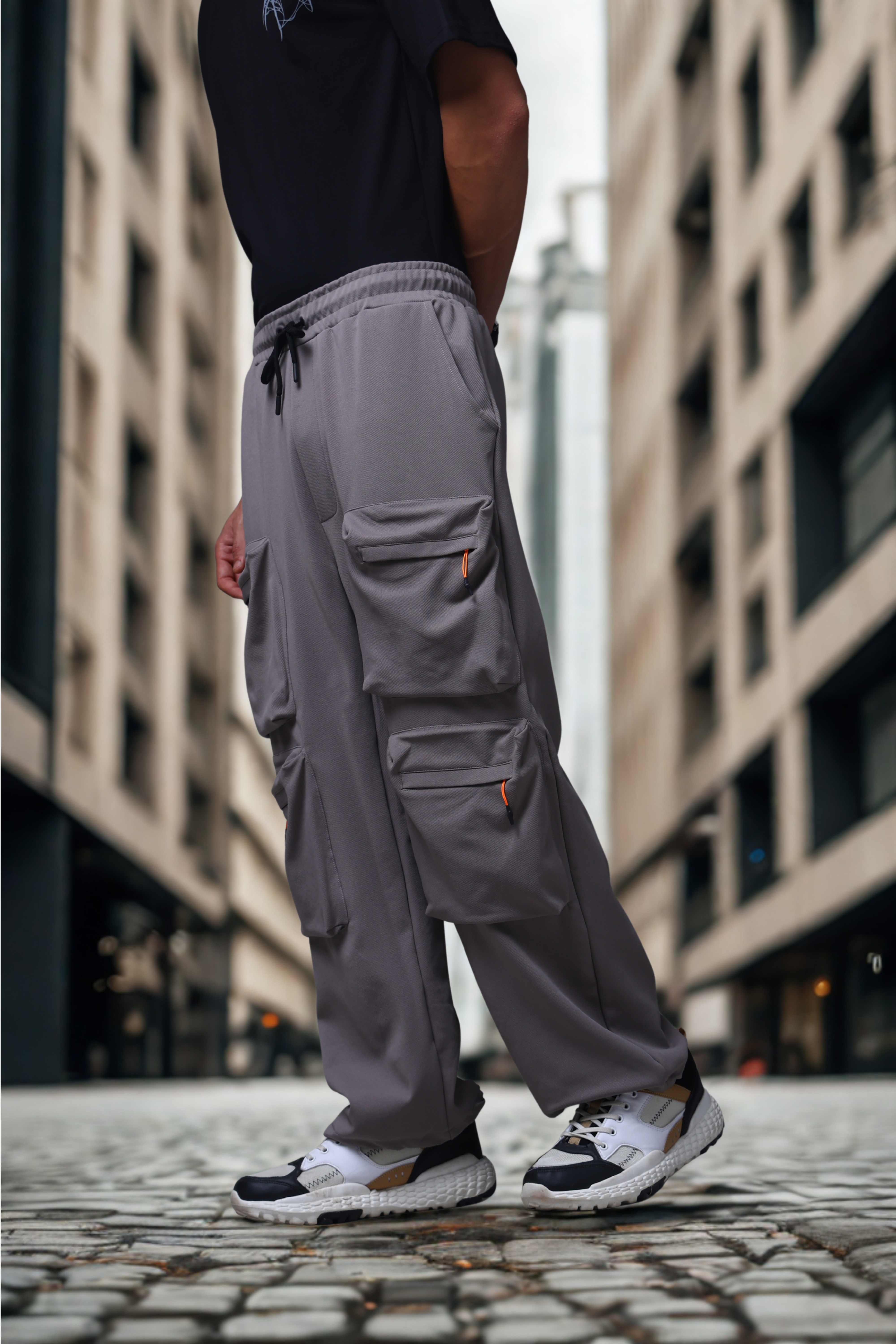 Men's Solid Light Grey Multiple Pocket Pants