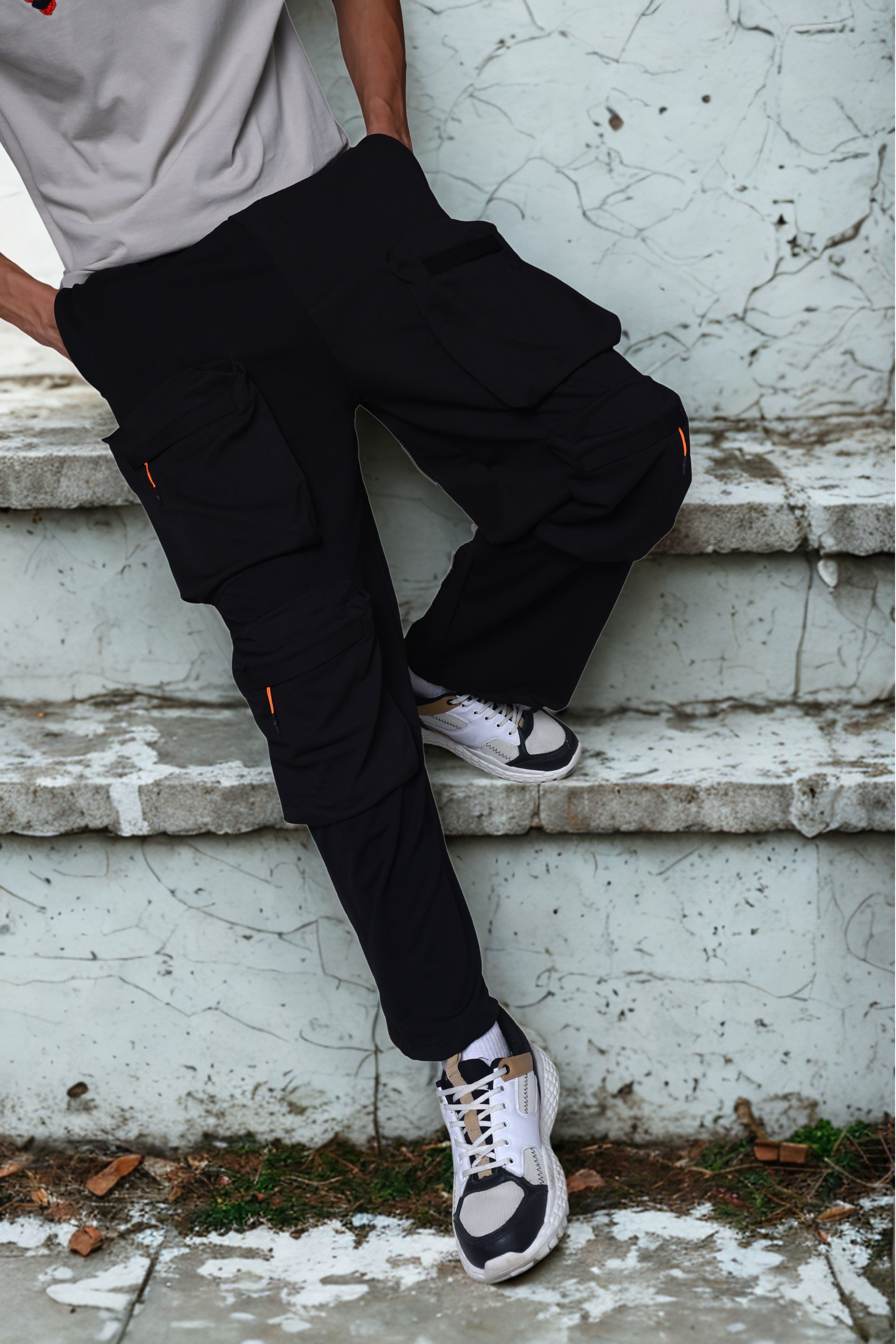 Men's Solid Black Multiple Pocket Pants
