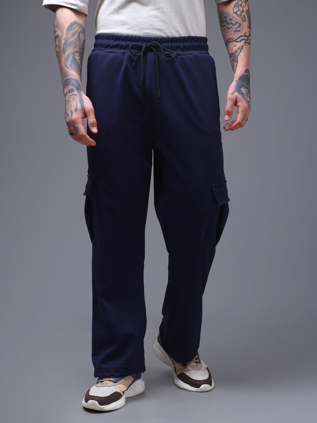 Men's Solid Navy Loose Fit Cargo Pants