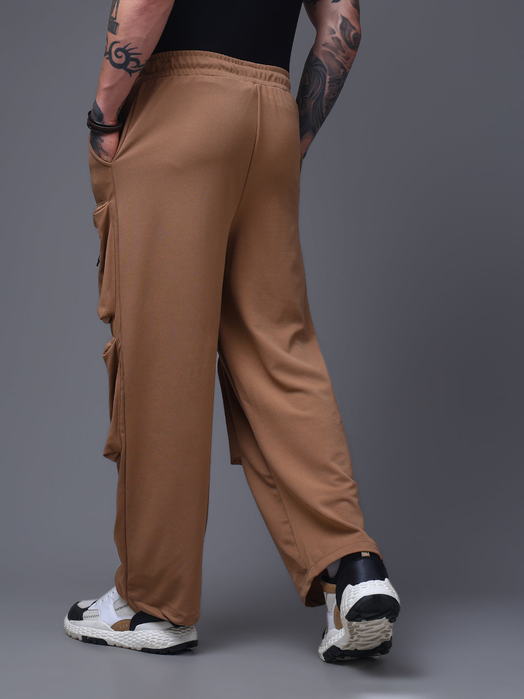 Men's Solid Brown Multiple Pocket Pants