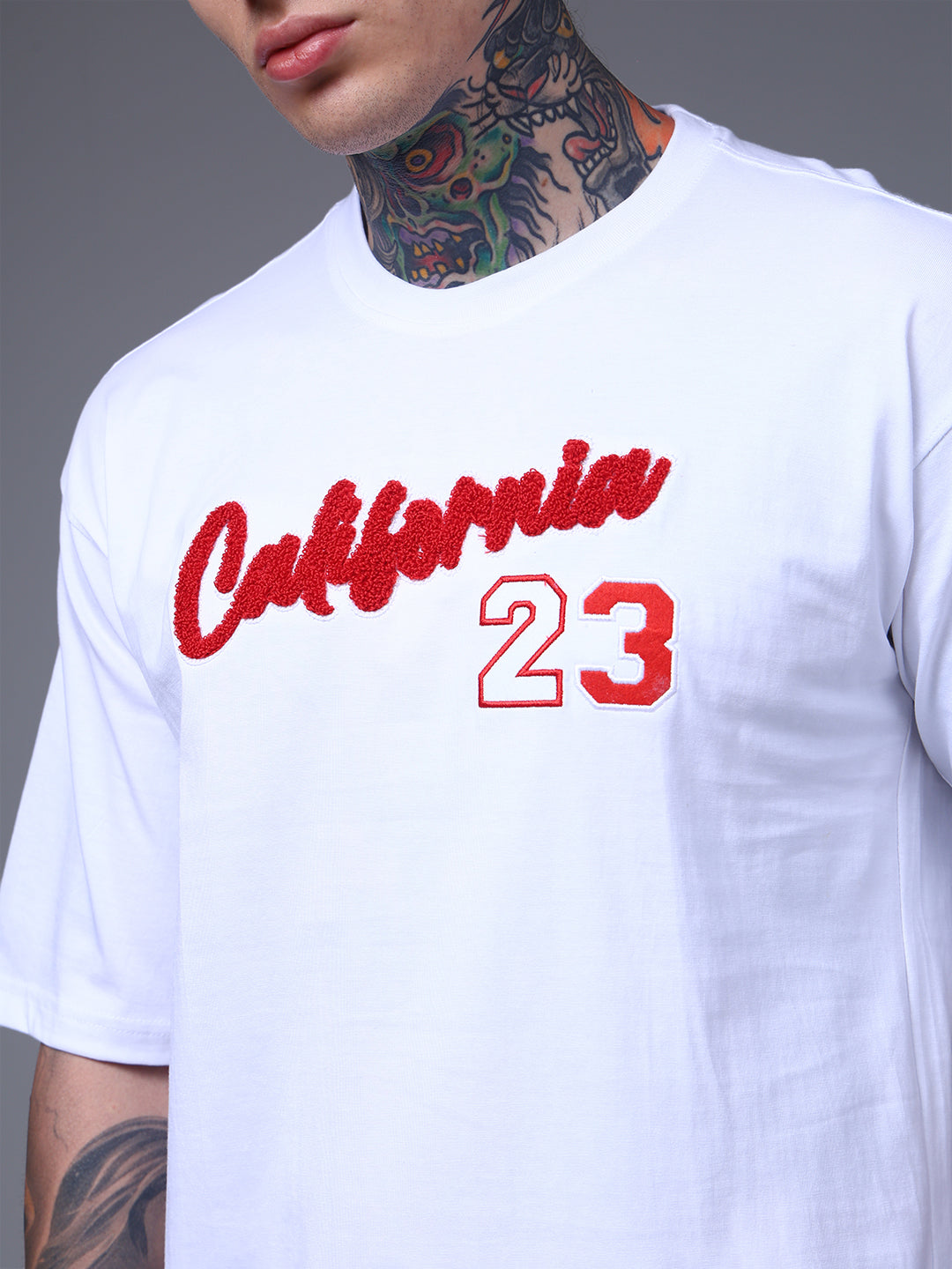 Men's Oversized Embroided Print White Tshirt