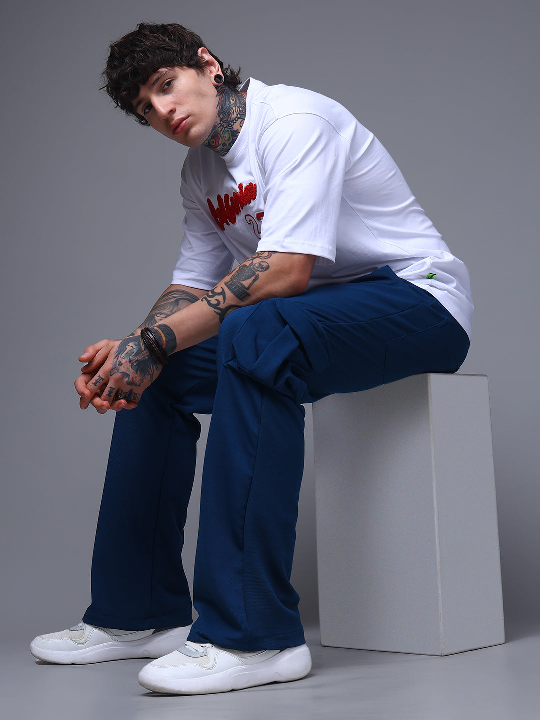 Men's Oversized Embroided Print White Tshirt