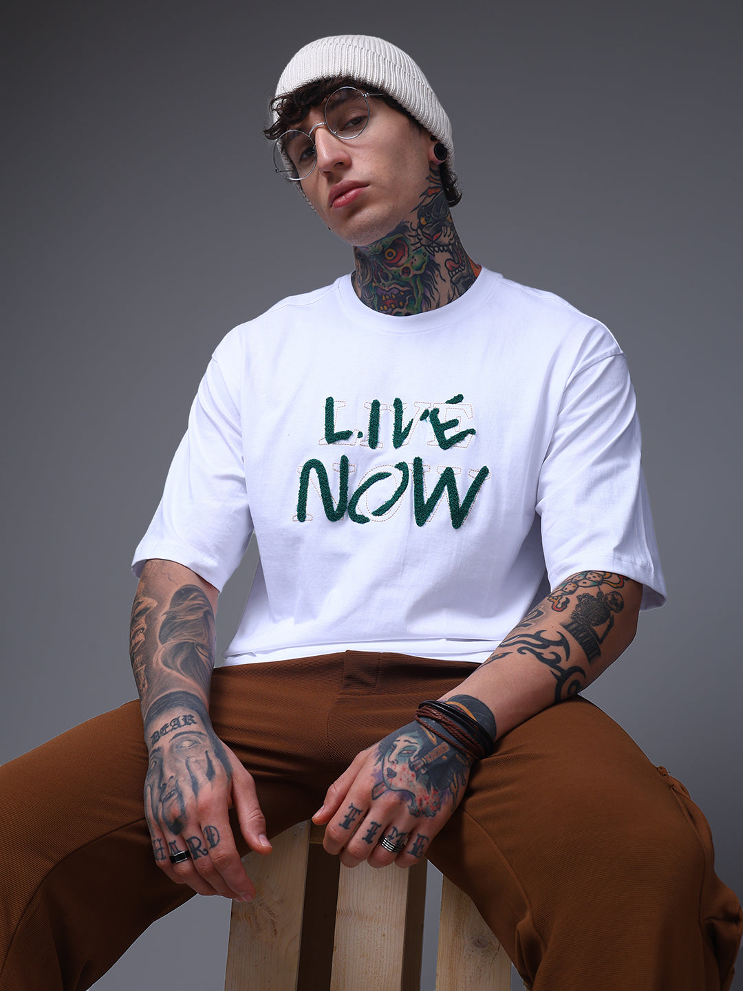 Men's Oversized Embroided Print White Tshirt