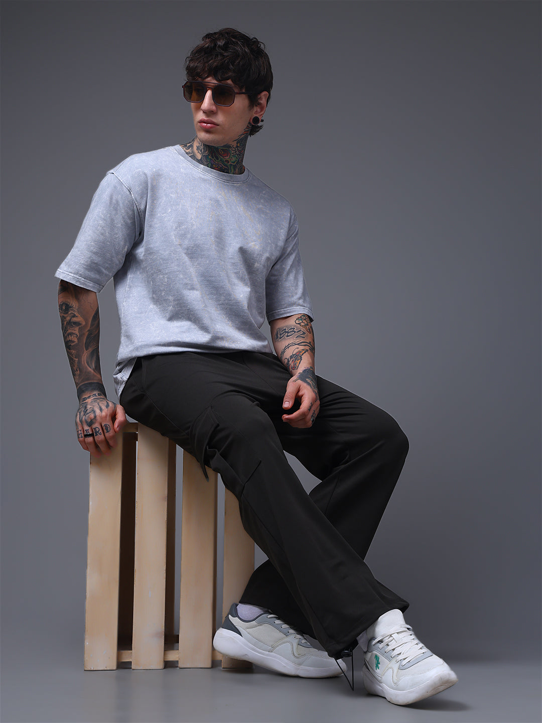 Men's Solid Olive Loose Fit Cargo Pants