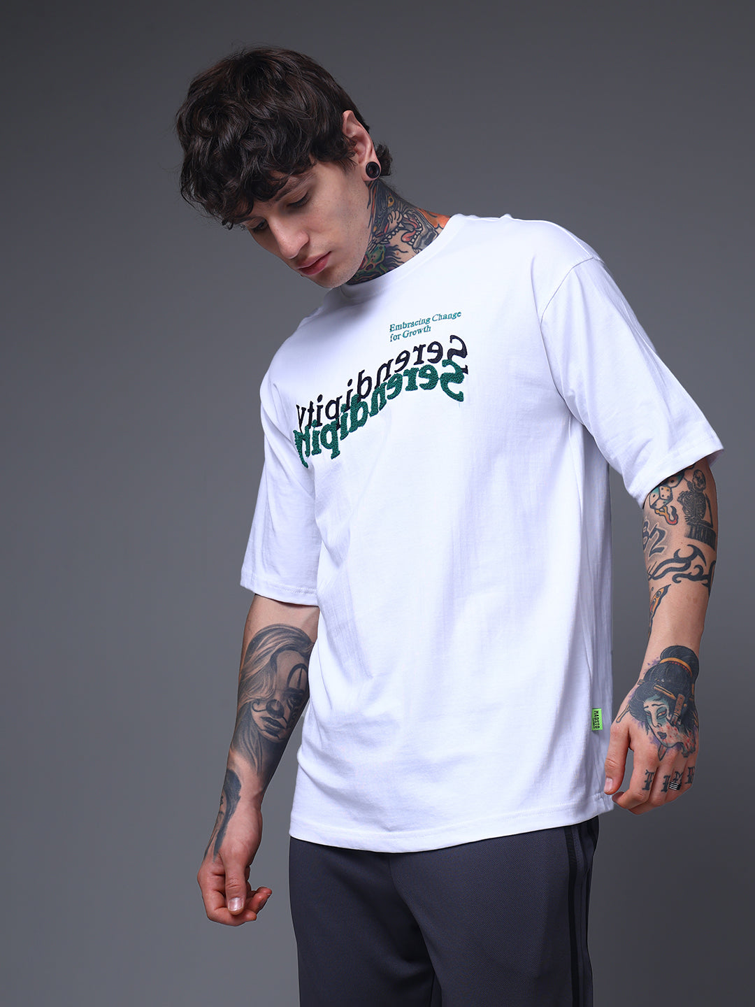 Men's Oversized Embroided Print White Tshirt