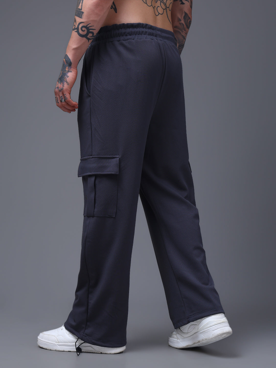 Men's Solid Dark Grey Loose Fit Cargo Pants
