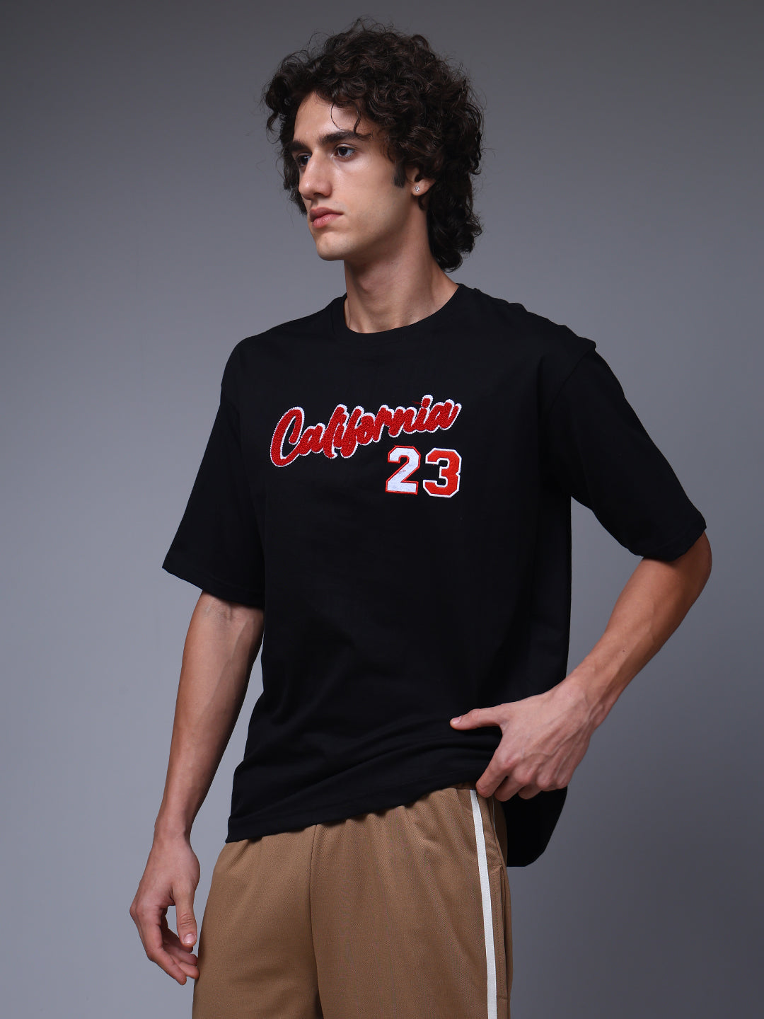 Men's Oversized Embroided Print Black Tshirt