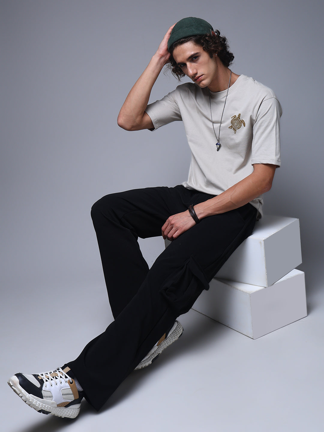 Men's Solid Black Wide Leg Cargo Pants