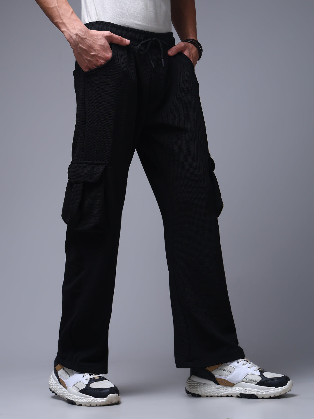 Men's Solid Black Wide Leg Cargo Pants