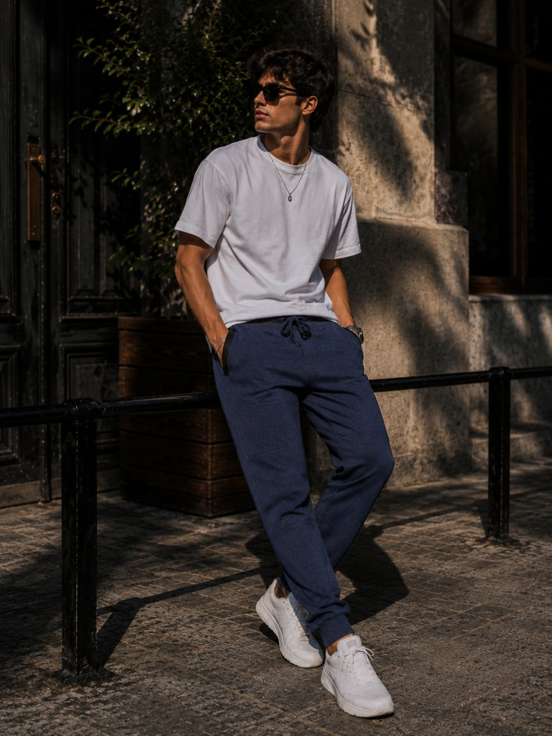 Men's Solid Blue Regular Fit Joggers