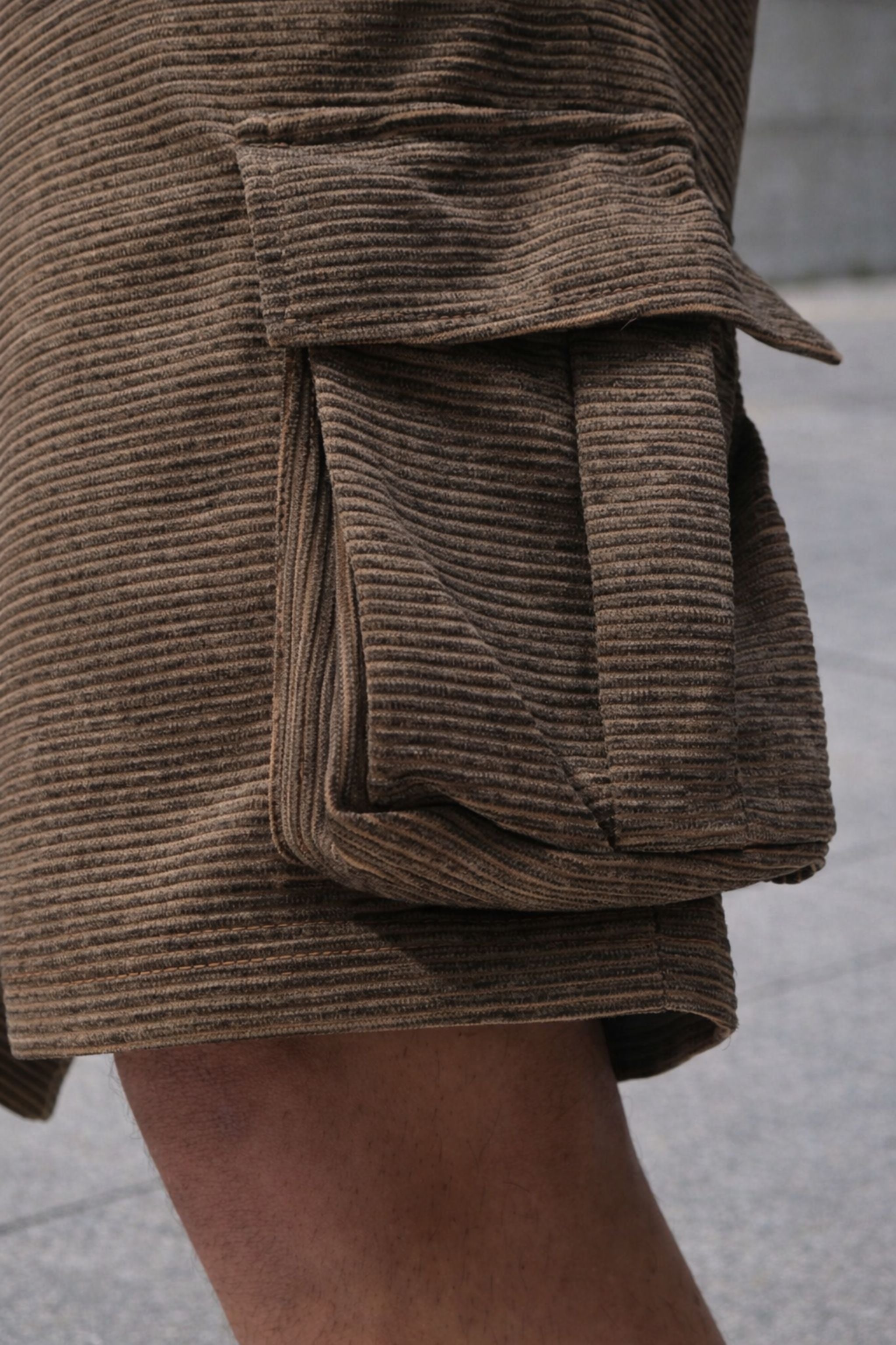 Men Black Oversized T-Shirt & Brown Cargo Shorts Co-Ord Set