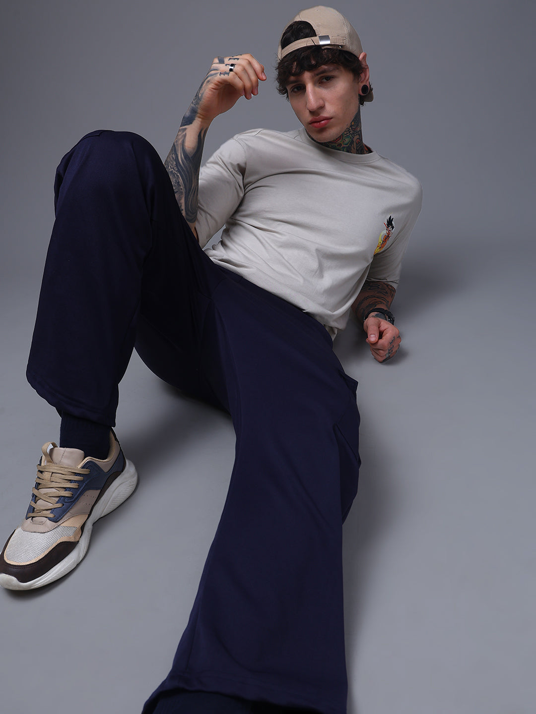 Men's Solid Navy Loose Fit Cargo Pants