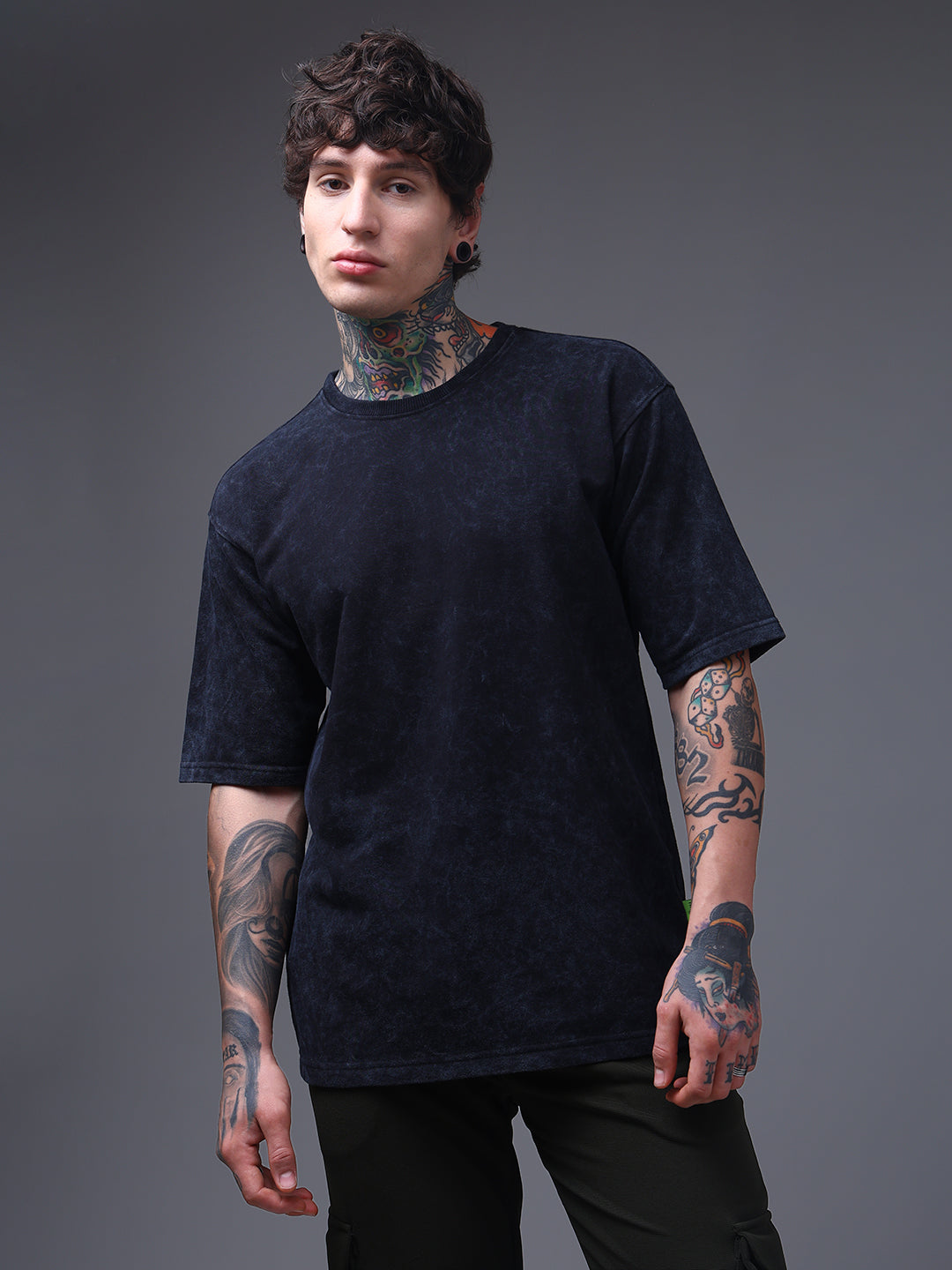 Men's Oversized Acid Washed  Solid  Black Tshirt