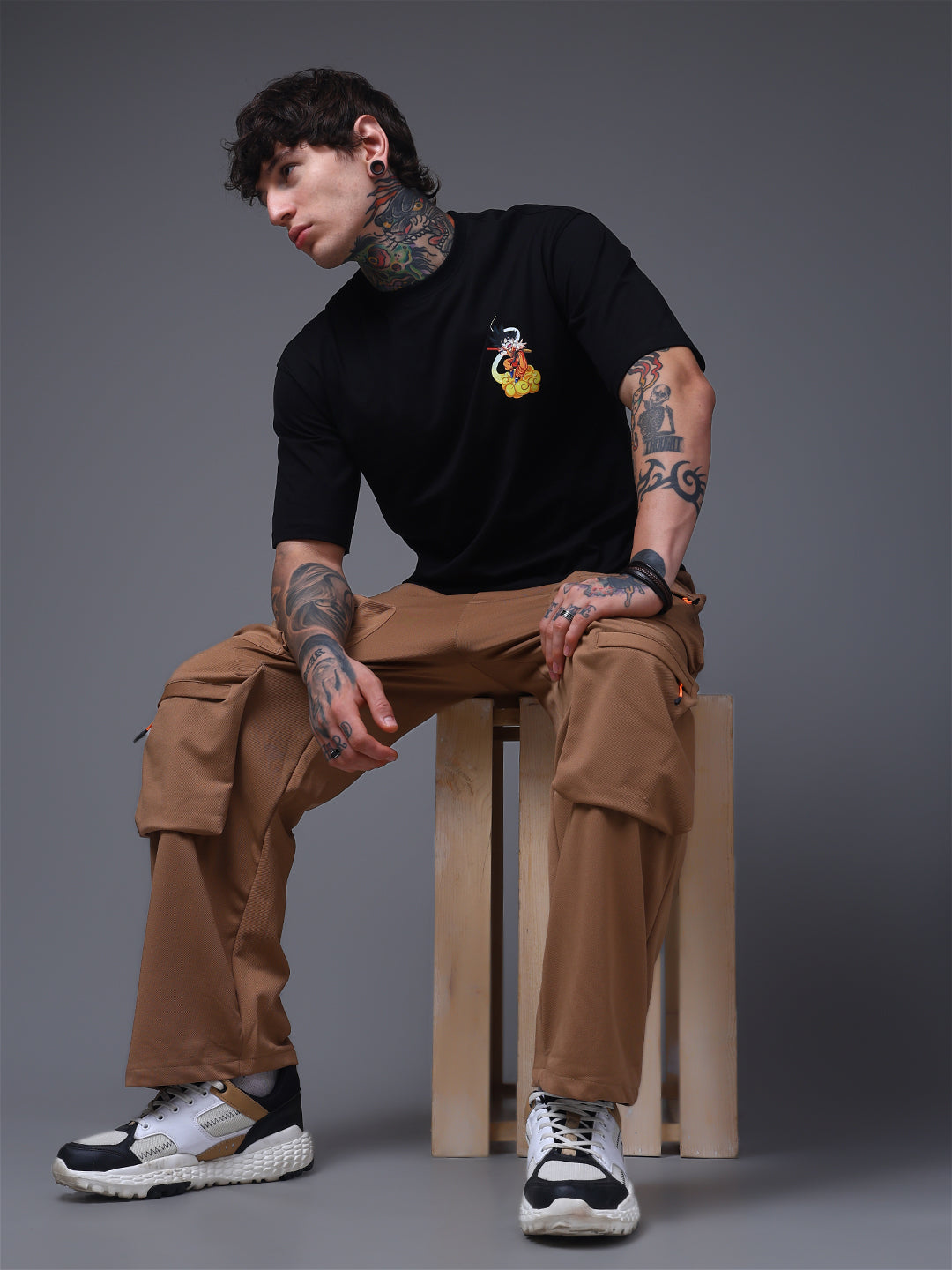 Men's Solid Brown Multiple Pocket Pants