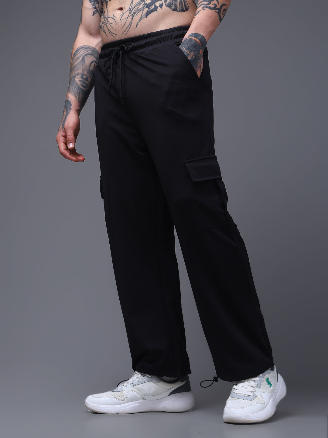Men's Solid Black Loose Fit Cargo Pants