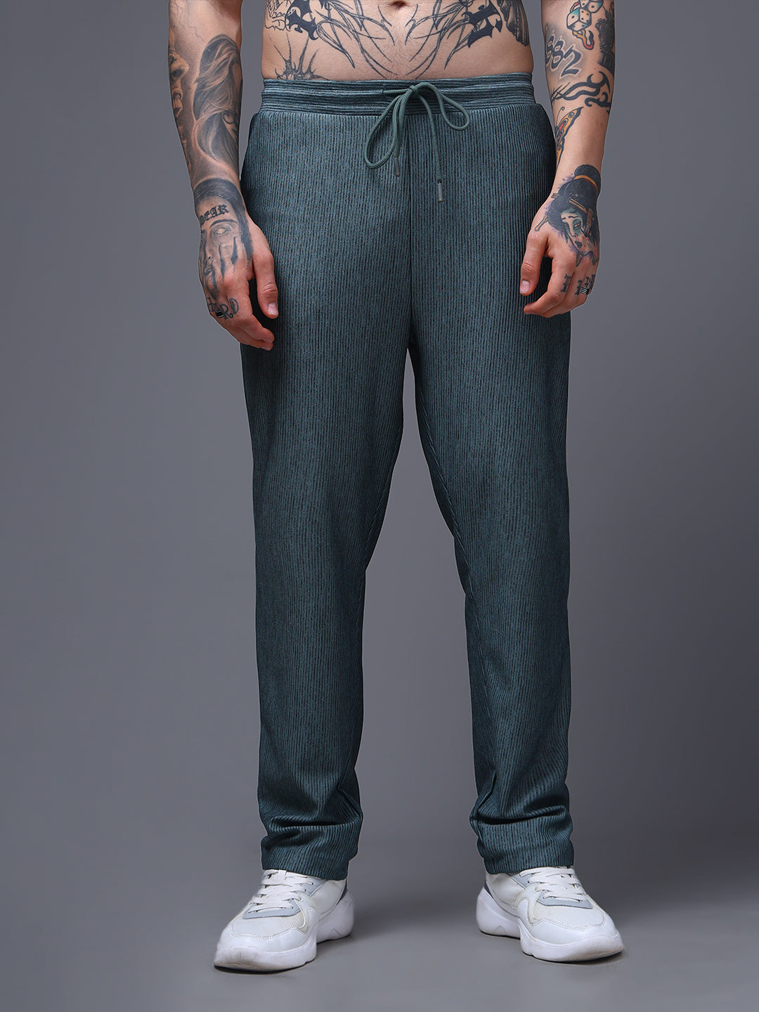 Men's Solid Green Straight Fit Trousers