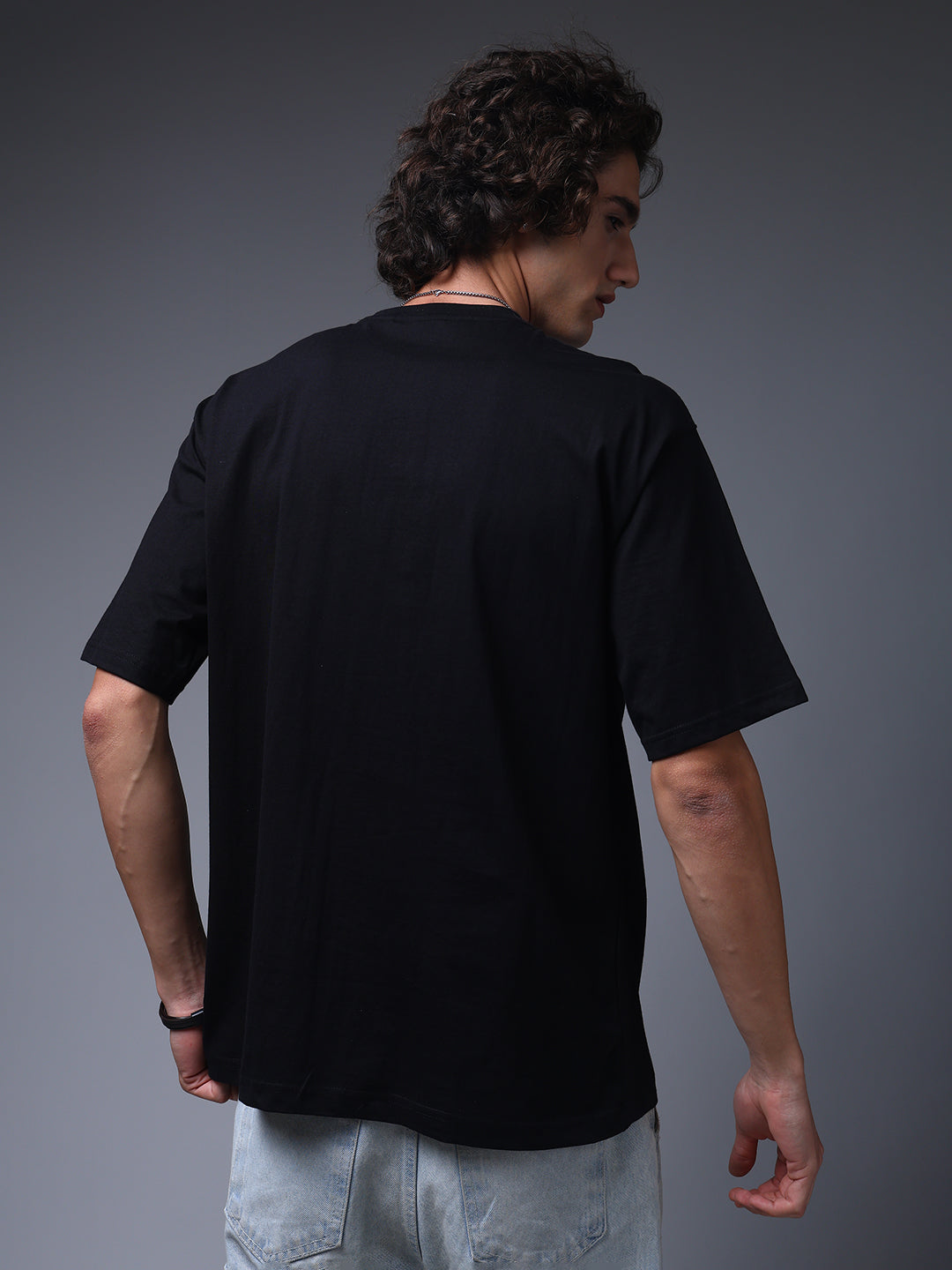 Men's Oversized Embroided Print Black Tshirt