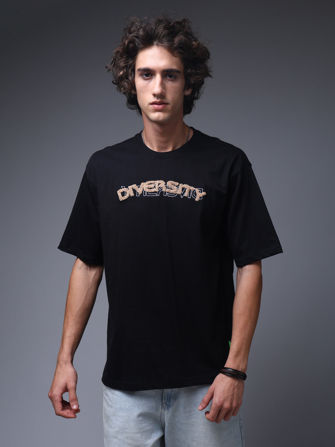 Men's Oversized Embroided Print Black Tshirt