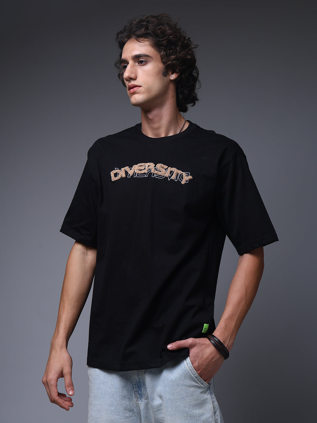 Men's Oversized Embroided Print Black Tshirt