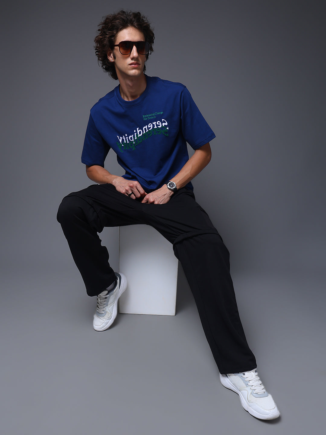 Men's Oversized Embroided Print Blue Tshirt