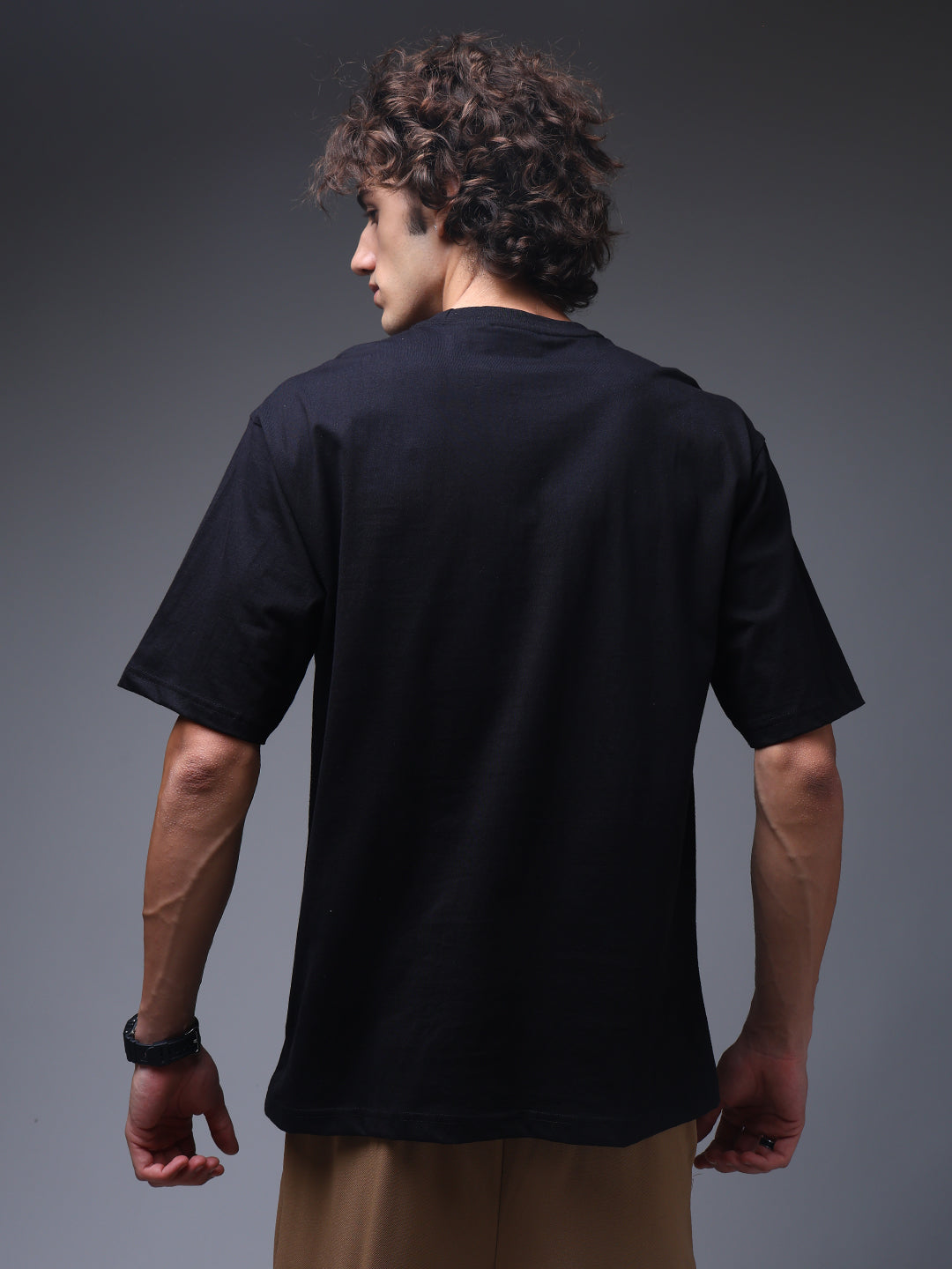 Men's Oversized Embroided Print Black Tshirt
