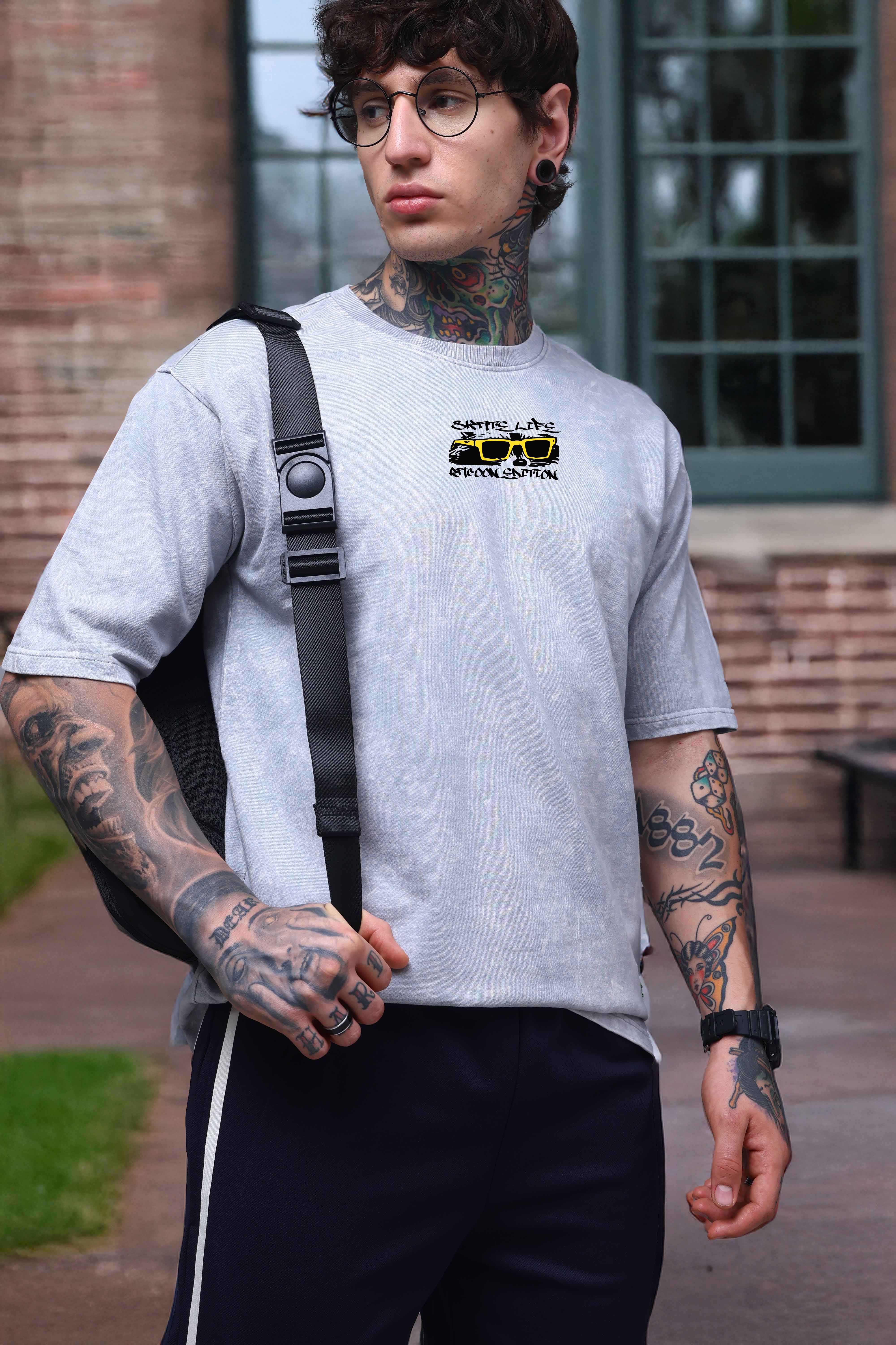 Grey Acid Wash Oversized T-Shirt with Street Graphic Print